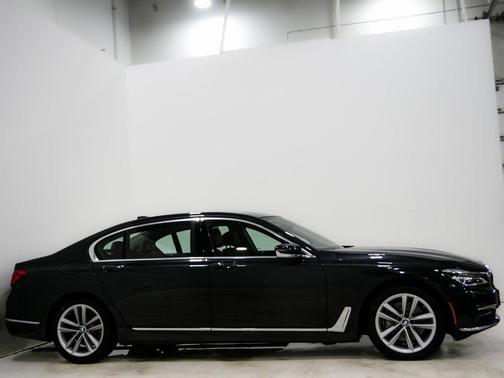 2019 BMW 750 i xDrive