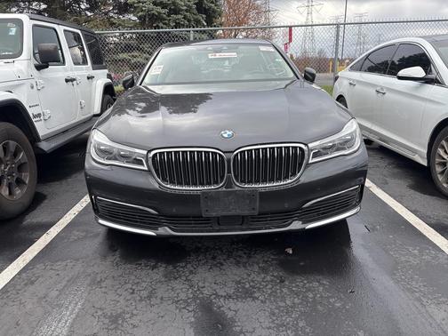 2019 BMW 750 i xDrive