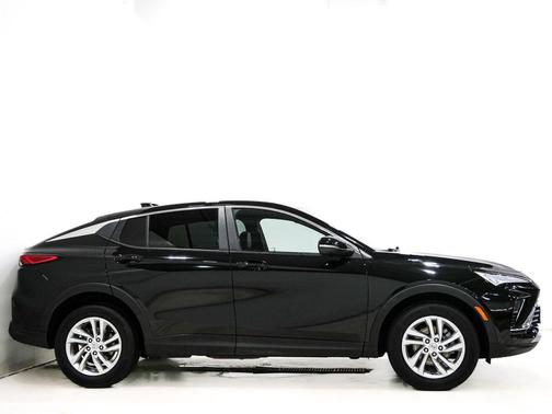 Ebony Twilight Metallic 2025 Buick Envista Preferred