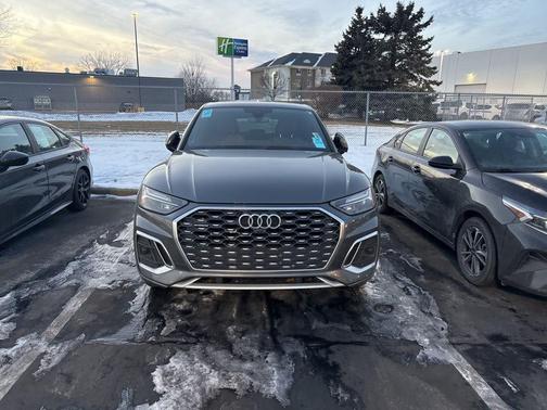 2021 Audi Q5 45 Premium Plus