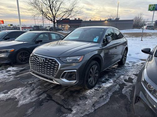 2021 Audi Q5 45 Premium Plus