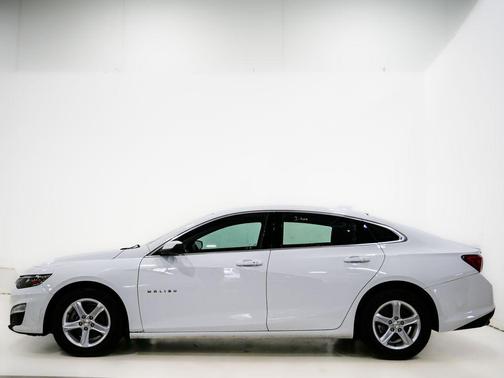 Summit White 2023 Chevrolet Malibu LT