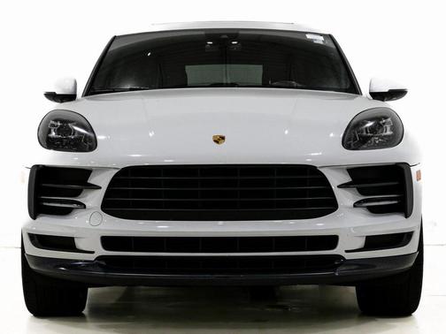 2020 Porsche Macan Base