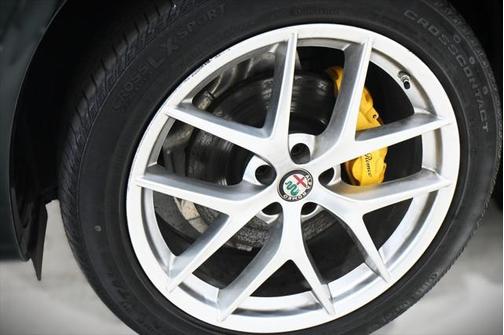 2021 Alfa Romeo Stelvio Ti