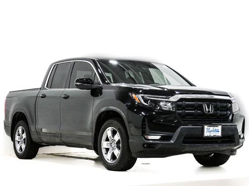 Crystal Black Pearl 2025 Honda Ridgeline RTL
