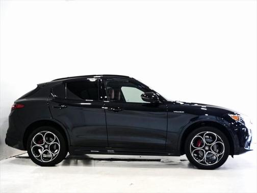 2022 Alfa Romeo Stelvio Veloce