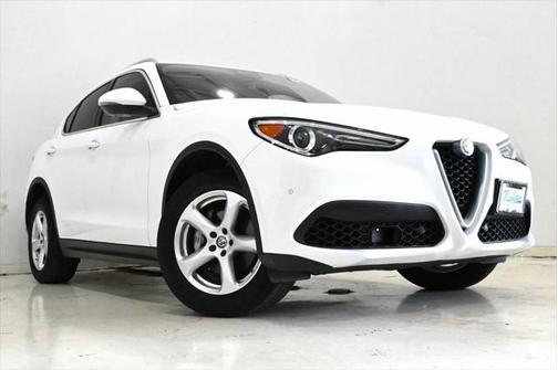 2020 Alfa Romeo Stelvio Base