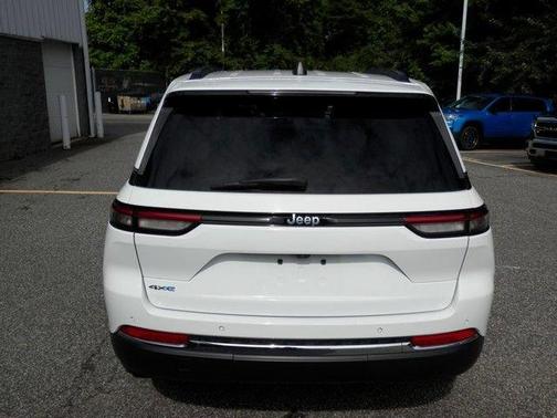 Bright White Clearcoat 2024 Jeep Grand Cherokee 4xe Base