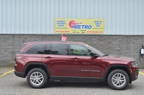 2025 Jeep Grand Cherokee Laredo
