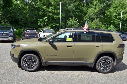 41 2026 Jeep Cherokee LAREDO/LIMITED