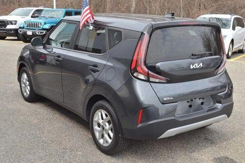 2023 Kia Soul LX