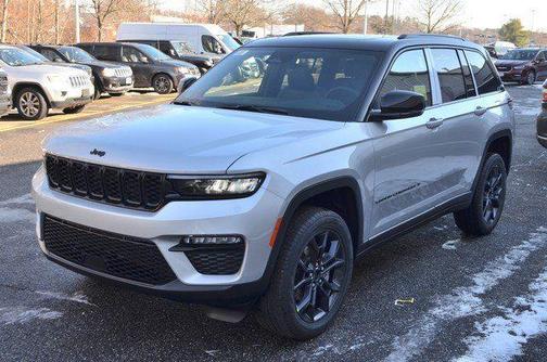 Silver Zynith 2025 Jeep Grand Cherokee Limited