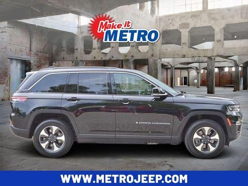 Diamond Black 2024 Jeep Grand Cherokee 4xe Base