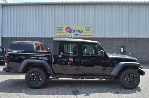 2025 Jeep Gladiator Sport