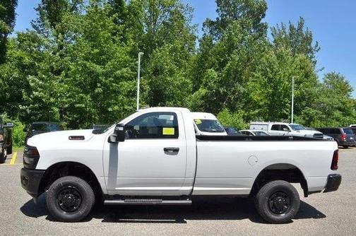 2025 RAM 2500 Tradesman Regular Cab 4x4 8' Box