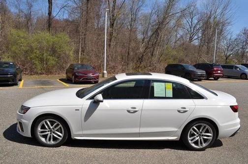 2022 Audi A4 45 S line Premium Plus