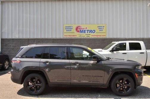 2023 Jeep Grand Cherokee Altitude