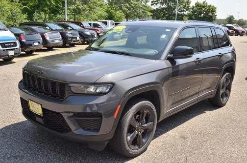 2023 Jeep Grand Cherokee Altitude