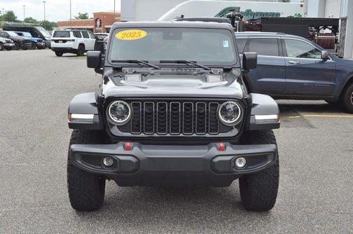 Black Clearcoat 2025 Jeep Wrangler Rubicon