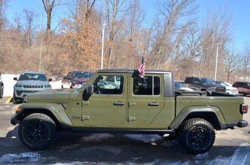 2021 Jeep Gladiator Sport