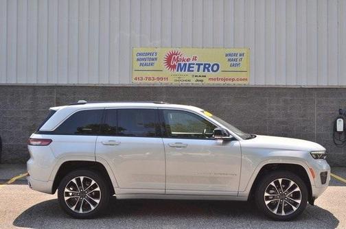 2022 Jeep Grand Cherokee Overland