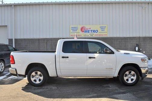 2025 RAM 1500 Big Horn/Lone Star