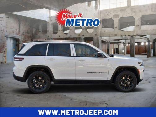 2026 Jeep Grand Cherokee Laredo