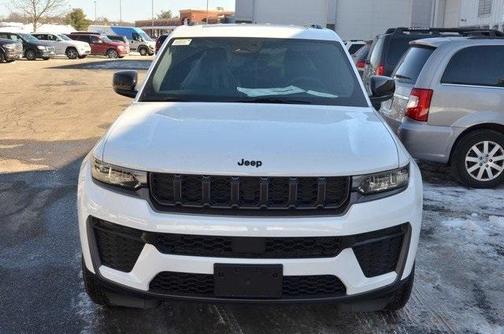 2026 Jeep Grand Cherokee Laredo