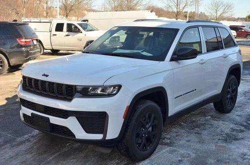 2026 Jeep Grand Cherokee Laredo