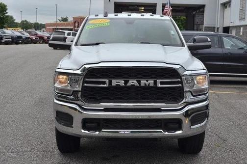 2019 RAM 2500 Tradesman Crew Cab 4x4 6'4' Box