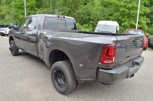 Granite Crystal Clearcoat Metallic 2026 RAM 3500 Big Horn