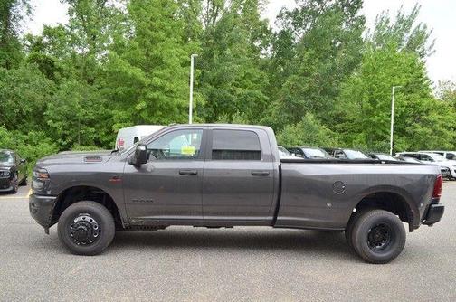 Granite Crystal Clearcoat Metallic 2026 RAM 3500 Big Horn