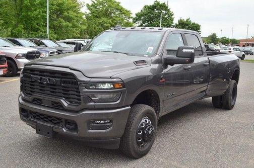 Granite Crystal Clearcoat Metallic 2026 RAM 3500 Big Horn
