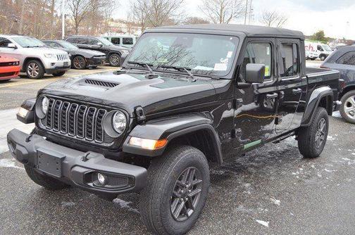 2026 Jeep Gladiator Sport