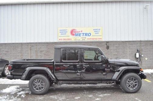 2026 Jeep Gladiator Sport