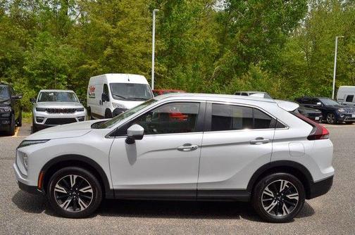 White Diamond 2024 Mitsubishi Eclipse Cross SE