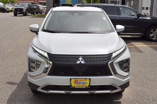 White Diamond 2024 Mitsubishi Eclipse Cross SE