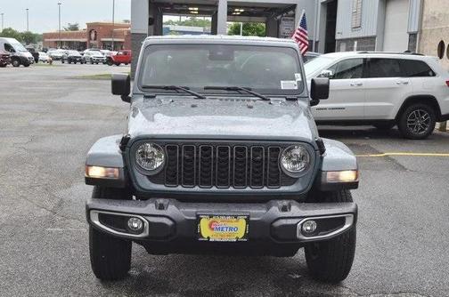 2025 Jeep Gladiator Sport S