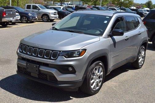 Billet Silver Metallic Clearcoat 2022 Jeep Compass Latitude Lux