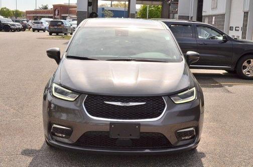Crystal Metallic 2023 Chrysler Pacifica Touring-L