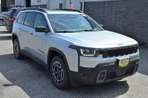 Silver Zynith Clearcoat 2026 Jeep Cherokee LAREDO/LIMITED