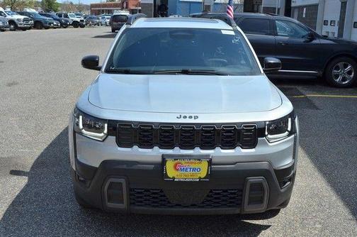 Silver Zynith Clearcoat 2026 Jeep Cherokee LAREDO/LIMITED