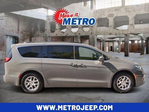 Gray Clearcoat 2022 Chrysler Pacifica Touring-L