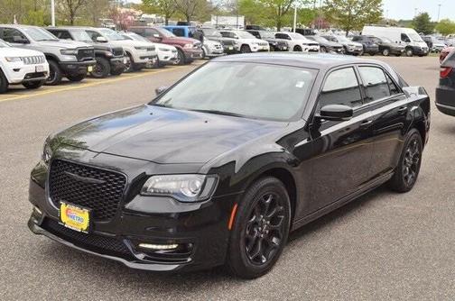 2023 Chrysler 300 Touring