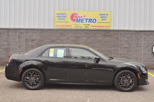 2023 Chrysler 300 Touring