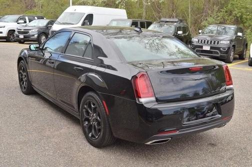 2023 Chrysler 300 Touring