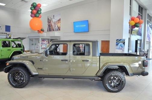 2025 Jeep Gladiator Sport