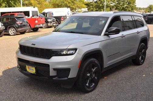 2023 Jeep Grand Cherokee L Laredo