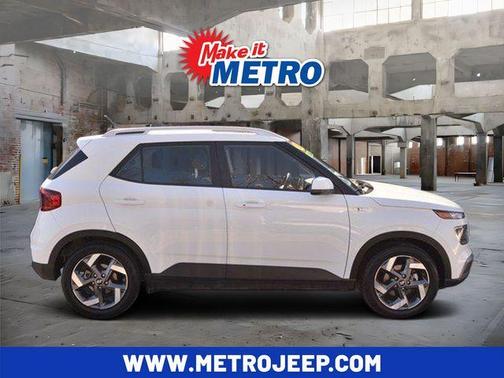 2024 Hyundai VENUE SEL