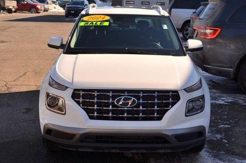 2024 Hyundai VENUE SEL